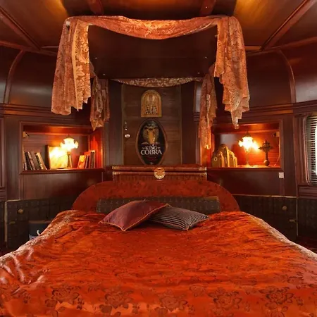 Luksuzan Brod Na Obali Reke Botel Belgrade